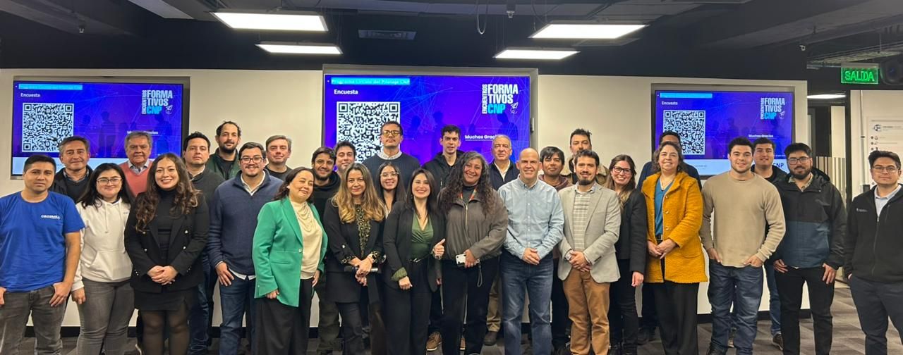 Asistentes al taller de gestión documental para la acreditación minera