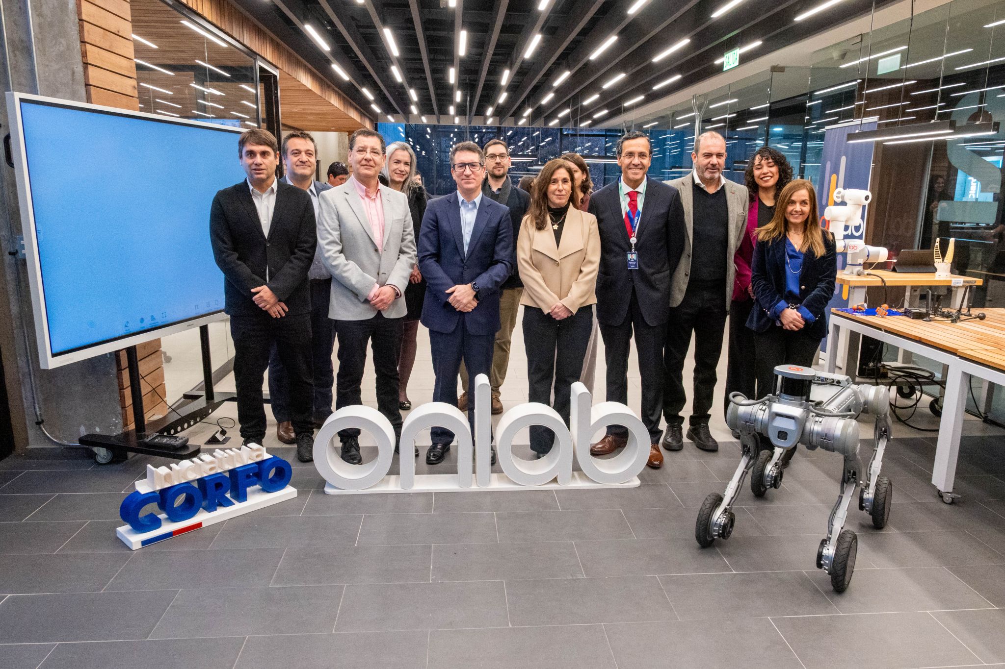 Panel de la triple hélice en el Centro de Innovación UC